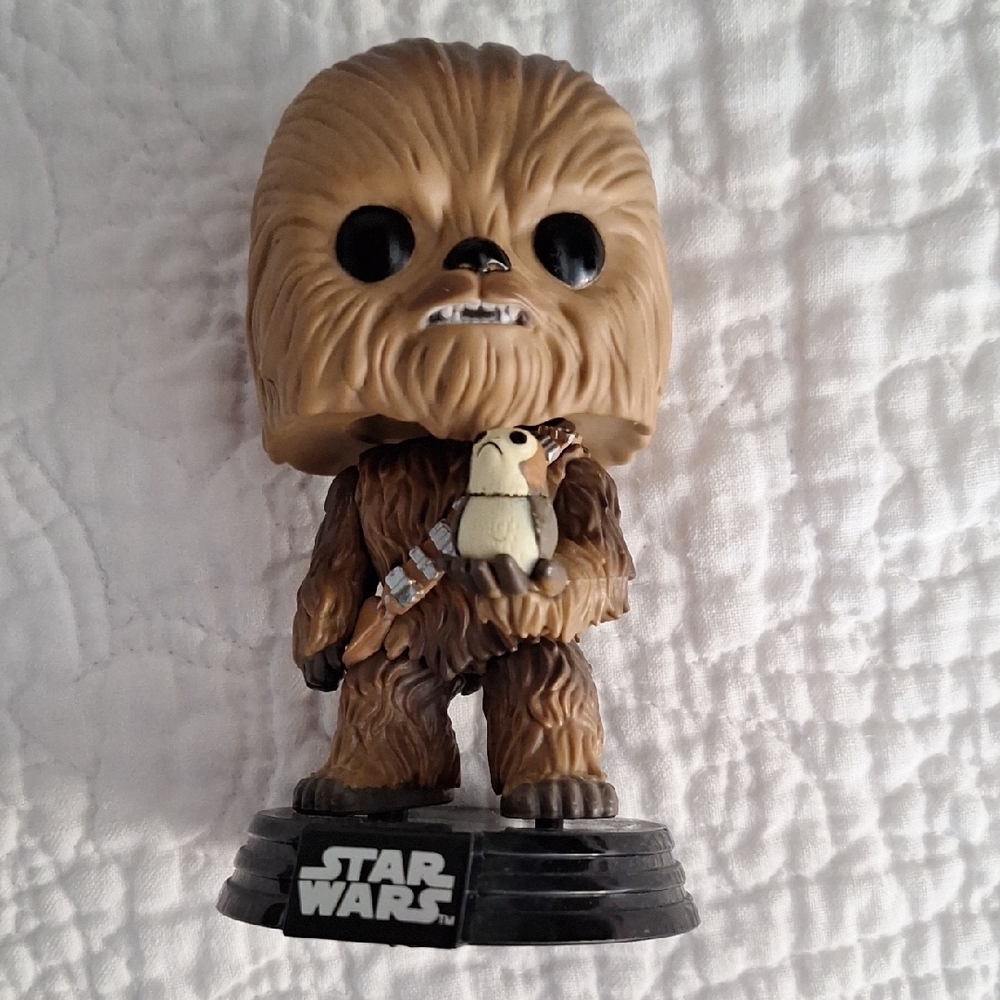 Chewbacca Porg Funko No Box Bobblehead